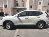 NISSAN X TRAIL WHITE
